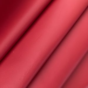 Fogli di pelle rosso lampone PIENO FIORE Pelle dalla consistenza liscia Scarti di vera pelle Pezzi di pelle naturale Pelle per il fai da te