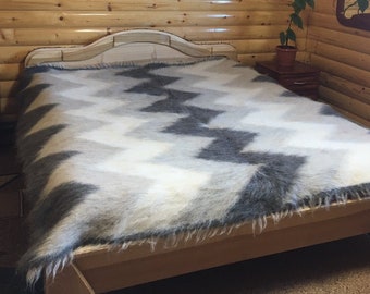 Woven Blanket, Wool Throw Blanket, Fluffy Blanket, Plaid Blanket Wool, Wool Blanket King, Wool Blanket Queen, Sofa Throw, Sheep Wool Blanket