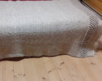 Ciepły owczy wełniany koc, tkany ręcznie wełniany koc w kolorze kości słoniowej, organiczny beżowy koc, narzuta z wełny Lizhnyk, organiczny wełniany koc, wełniany pled