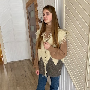 Handcrafted Ivory Wool Vest, Stylish Wool Сardigan, Handmade Wool Vest, Handcrafted Wool Cardigan, Stylish Layering Vest, Cozy Wool Vest