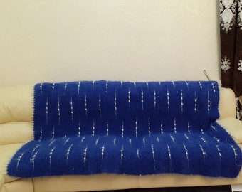 Handwoven Organic Blanket, Cozy Royal Blue Wool Throw Blanket, Chunky Knit Wool Blanket for Sofa or Bad, Blue Wool Blanket Throw for Beds