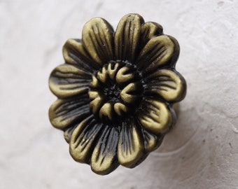 Flower knobs for dresser - Brass drawer handles