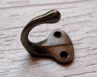 1.5"  Old bronze towel hooks - Small decorative wall hook - Key hook