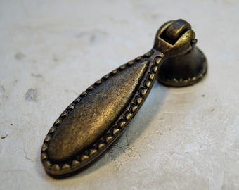 Vintage dresser handles Antique drawer pulls Old bronze cabinet knobs