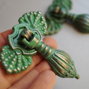 Set of 2 Green drawer pulls  - Antique cabinet knobs - Old bronze dresser handles