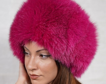 Elegant full skin pink fox fur hat soft plush winter accessory for outdoors