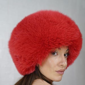 BEAUTIFUL Real Fox Fur Hat Red - Handcrafted Elegance for Winter Chic - Ethically and Organically Farmed Fox Fur