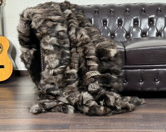 Luxurious Real FOX Fur Blanket Throw Brown - Personalized Handcrafted Warmth for Home Decor - Organically and Ethically Farmed Fox Fur