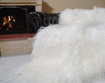 Luxurious Real White Mongolian Fur Sheepskin Throw Blanket Full Skin Fluffy Wool Luxury Genuine Fur Bedspread Handmade Sofa Accent Gift