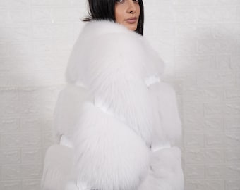 Glamorous white fox fur cape full skin with rabbit fur lines handmade luxurious real fur women statement winter fashion