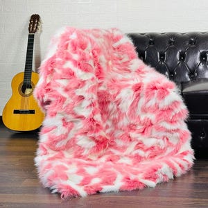 Elegant Fox Fur Throw Blanket Pink White Combination Scandinavian Decor Luxury Home