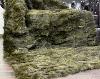 Real DOUBLE SIDED Green Fox Fur Throw • Personalized Genuine Fur Throw Rug • Housewarming Gift • Handmade Vintage Fur Throw for Living Room