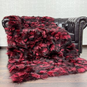 Fox fur blanket throw black red scandinavian decor
