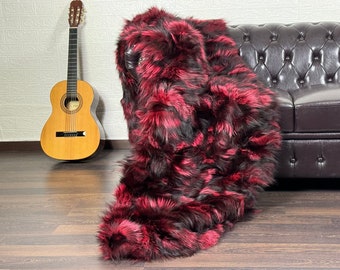 Luxurious Real Fox Fur Rug Black Red - Handcrafted Natural Fox Fur Throw for Home Decor - Organically and Ethically Farmed Fox Fur