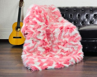 BEAUTIFUL Real White Pink FOX FUR Blanket • Personalized Fox Fur Blanket Throw • Ethically and Organic Farmed Fox Fur  • Scandinavian Decor