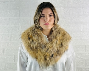 BEAUTIFUL finn RACCOON FUR Collar • Real Fur Collar • Real Fur Scarf • Fur Wrap • Fur Shawl