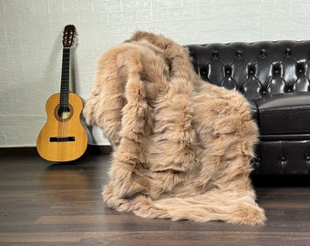Real Beige Fox Fur Throw • Personalized Genuine Fur Throw Rug • Housewarming Gift • Handmade Vintage Fur Throw for Living Room n Bedroom