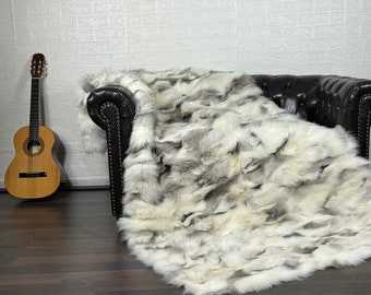 Real Fox Fur Throw • Personalized Genuine Fur Throw Rug • Housewarming Gift • Handmade Vintage Fur Throw for Living Room n Bedroom