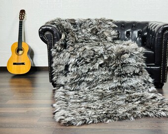 Real Silver Fox Fur Throw • Personalized Genuine Fur Throw Rug • Housewarming Gift • Handmade Vintage Fur Throw for Living Room n Bedroom