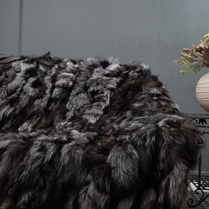Real Silver Fox Fur Throw Personalized Genuine Fur Throw Rug Housewarming Gift Handmade Vintage Fur Throw for Living Room n Bedroom image 1