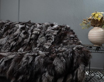 Real Silver Fox Fur Throw • Personalized Genuine Fur Throw Rug • Housewarming Gift • Handmade Vintage Fur Throw for Living Room n Bedroom