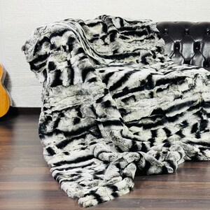 Elegant rabbit fur throw blanket chinchilla print color bedspread rabbit fur rug for living room and bed decor