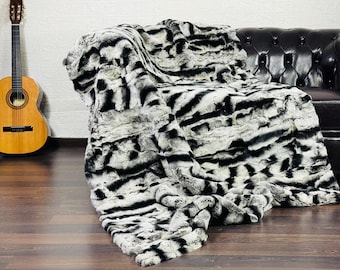Elegant rabbit fur throw blanket chinchilla print color bedspread rabbit fur rug for living room and bed decor