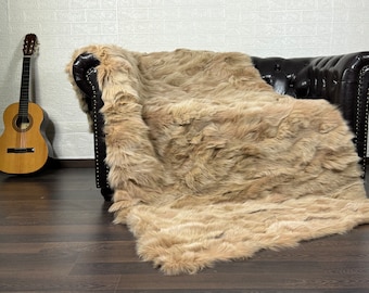 Real Beige Fox Fur Throw • Personalized Genuine Fur Throw Rug • Housewarming Gift • Handmade Vintage Fur Throw for Living Room n Bedroom
