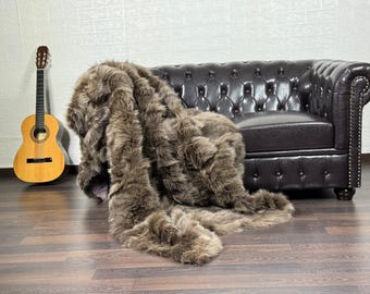 Luxurious Real FOX Fur Blanket Throw Brown - Personalized Handcrafted Warmth for Home Decor - Organically and Ethically Farmed Fox Fur