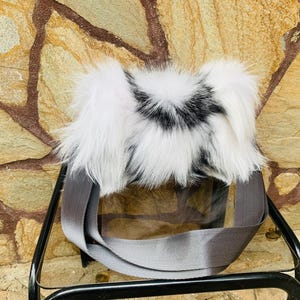 LUXURIOUS Platinum Fox Fur Bag - Handcrafted Fashion Accessory - Elegant & Soft Fur Handbag