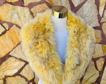 Elegant soft yellow fox fur collar scarf, detachable fluffy fur wrap, luxury warm fur stole, gift for her, ethically and organically fox fur