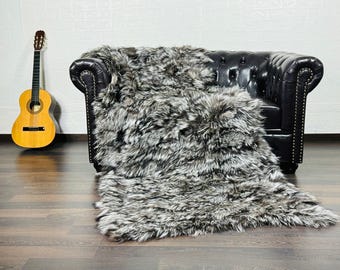 Real Silver Fox Fur Throw • Personalized Genuine Fur Throw Rug • Housewarming Gift • Handmade Vintage Fur Throw for Living Room n Bedroom