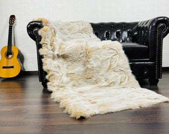 Luxurious beige fox fur real throw blanket pattern design soft bedspread & fox fur rug for living room and bed decor