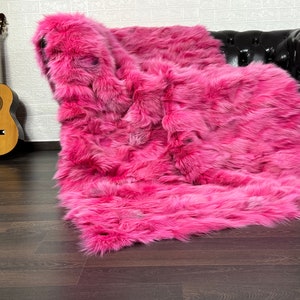 Real DOUBLE SIDED Fuchsia Fox Fur Throw Personalized Genuine Fur Throw Rug • Housewarming Gift • Handmade Vintage Fur Throw for Living Room