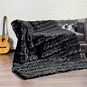 Real Black Mink Fur Throw 47x88 in • Personalized Genuine Fur Throw Rug • Handmade Vintage Fur Throw for Living Room n Bedroom