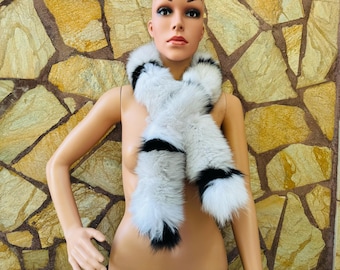 LUXURY Real Fox Fur Scarf Black White – Cozy Winter Wrap – Luxurious, Sustainable Fashion Statement