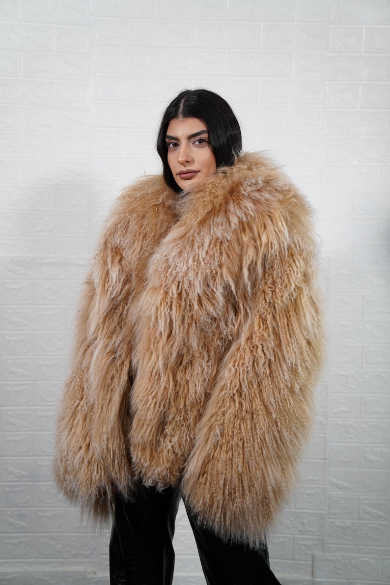 Camel Mongolian Sheepskin Fluffy Jacket Coat Full Skin Handmade Luxury Real Fur Women Fashion