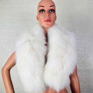 Wedding White fur collar, White fox fur collar, Fox fur collar, Wedding fur stole,  Bridal fur stole, Fur wrap, Bridal fur bolero