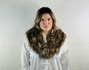 BEAUTIFUL finn RACCOON FUR Collar • Real Fur Collar • Real Fur Scarf • Fur Wrap • Fur Shawl