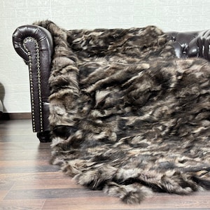 Real fox fur throw blanket in brown pattern, luxurious bedspread & fox fur rug for living room and bedroom style