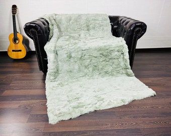 Real Rabbit Fur Blanket Throw Green • Personalized Handmade Fur Sofa Cover n Bedspread • Vintage Rabbit fur Throw Blanket