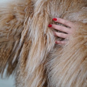 Close Up Camel Mongolian Sheepskin Fluffy Jacket Coat Full Skin Soft Plush Real Fur