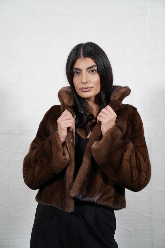 Short Brown Mink Fur Jacket Handmade Real Fur Women Luxury Winter Coat Elegant Fashion Statement Gift for Her