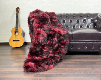 Luxurious Real Fox Fur Rug Black Red - Handcrafted Natural Fox Fur Throw for Home Decor - Organically and Ethically Farmed Fox Fur