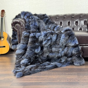 Real Blue Fox Fur Throw • Personalized Genuine Fur Throw Rug • Housewarming Gift • Handmade Vintage Fur Throw for Living Room n Bedroom