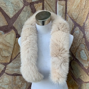 Beige Fur trim for hood • Fox Fur Collar Scarf •  Fur Trim for Jacket • Fur Trim with Zipper Adjustment