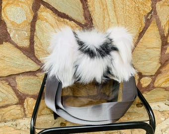 LUXURIOUS Platinum Fox Fur Bag - Handcrafted Fashion Accessory - Elegant & Soft Fur Handbag
