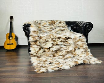 Luxury DOUBLE SIDED Real FOX Fur Blanket Throw - Personalized Handcrafted Warmth for Home Decor - Organically and Ethically Farmed Fox Fur