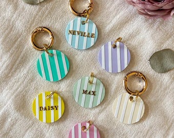 Targhetta personalizzata a righe per cani / Identificativo personalizzato in acrilico per animali domestici / Accessorio leggero per collare per cuccioli dai colori pastello