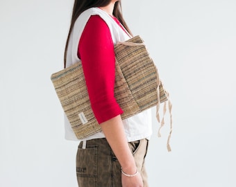 Eco-Friendly Laptop Sleeve: Handmade Tie- in Laptop bag